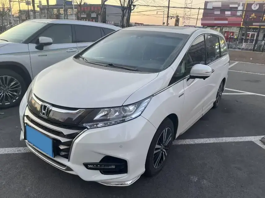 2021 Honda Odyssey 2.0L 146HP L4 E-CVT Hybrid
