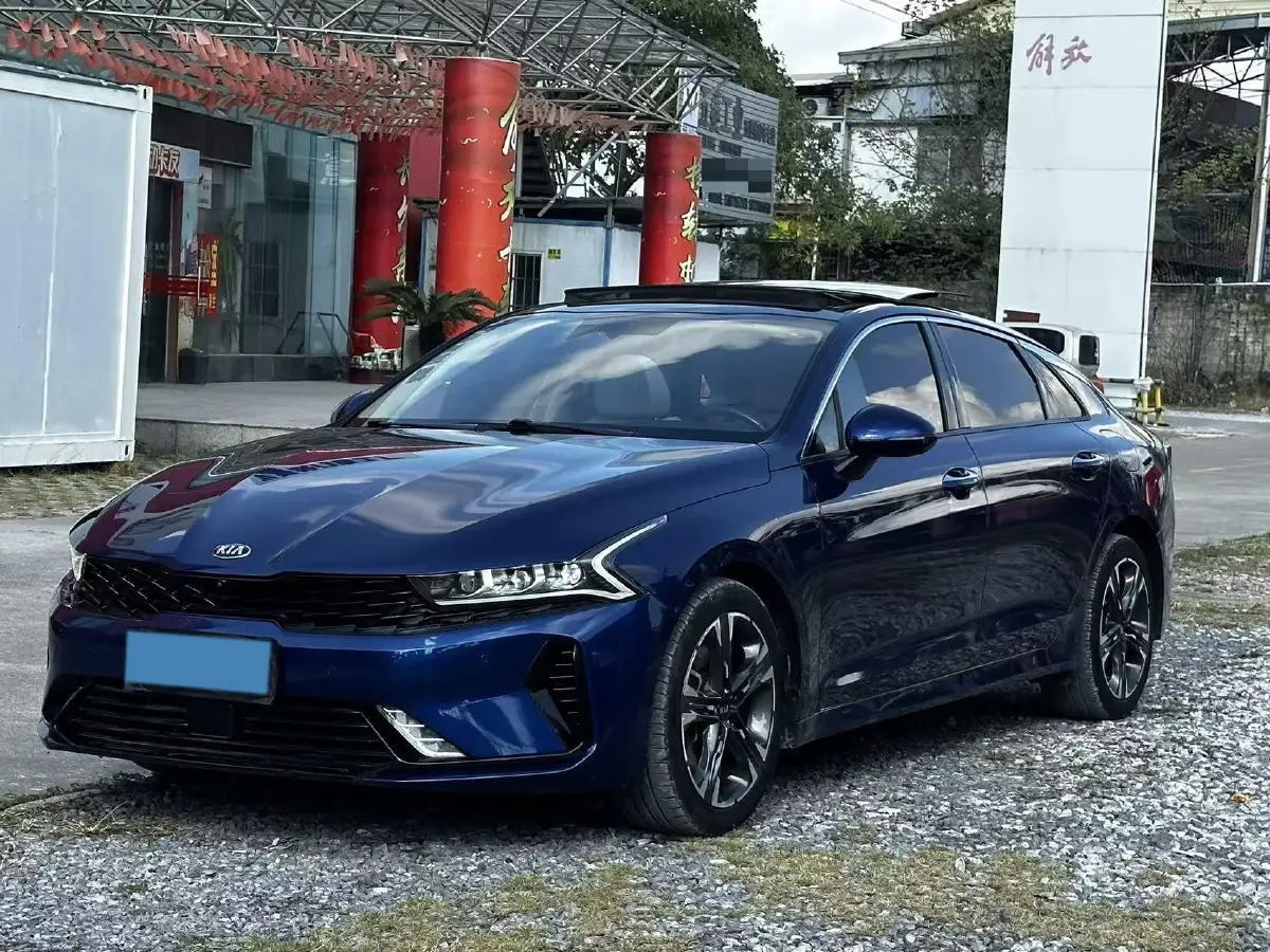 2020 Kia K5 2.0T 240HP L4 8AT