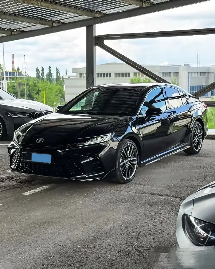 2024 Toyota Camry 2.5L 185HP L4 E-CVT Hybrid