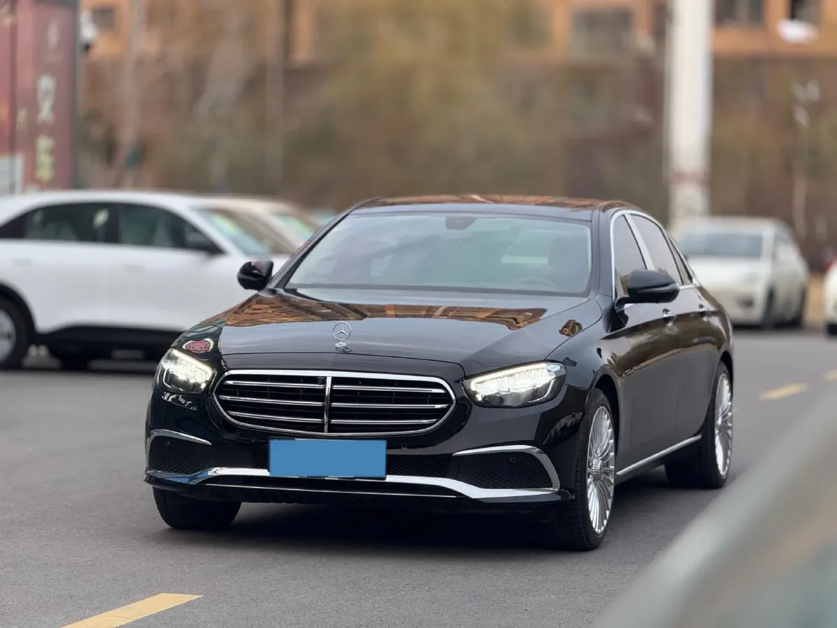 2021 Mercedes-Benz E Class 2.0T 211HP L4 9AT PHEV 25.4KWH,autocango,china used car exporter,china ev exporter,chinese used car exporter,chinese used ev exporter