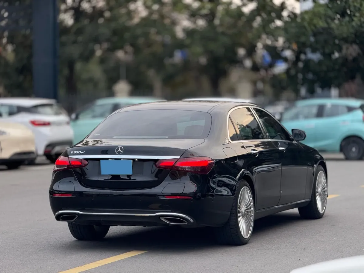 2021 Mercedes-Benz E Class 2.0T 211HP L4 9AT PHEV 25.4KWH,autocango,china used car exporter,china ev exporter,chinese used car exporter,chinese used ev exporter