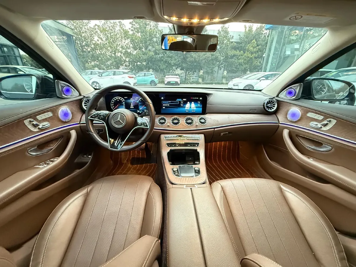 2021 Mercedes-Benz E Class 2.0T 211HP L4 9AT PHEV 25.4KWH,autocango,china used car exporter,china ev exporter,chinese used car exporter,chinese used ev exporter