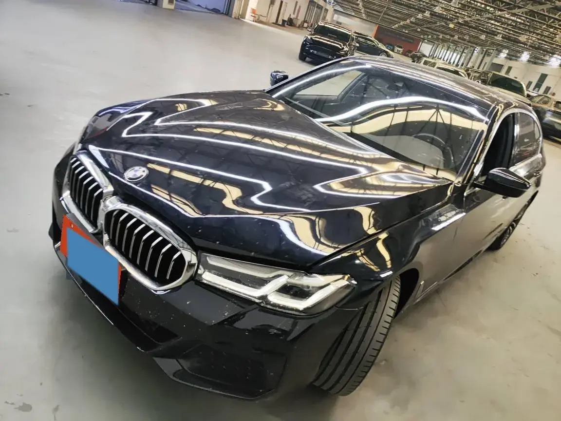 2022 BMW 5 Series 2.0T 184HP L4 8AT