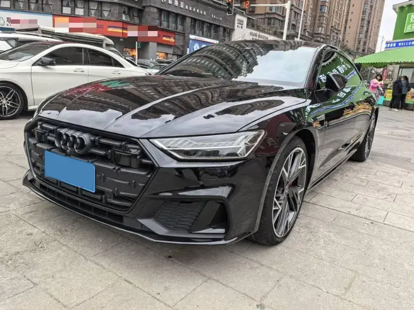 2022 Audi A7L 2.0T 245HP L4 7DCT