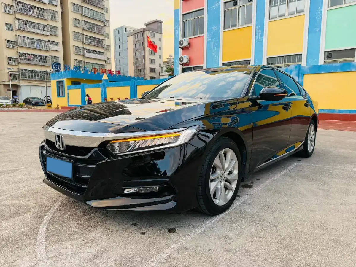 2018 Honda Accord 1.5T 194HP L4 CVT