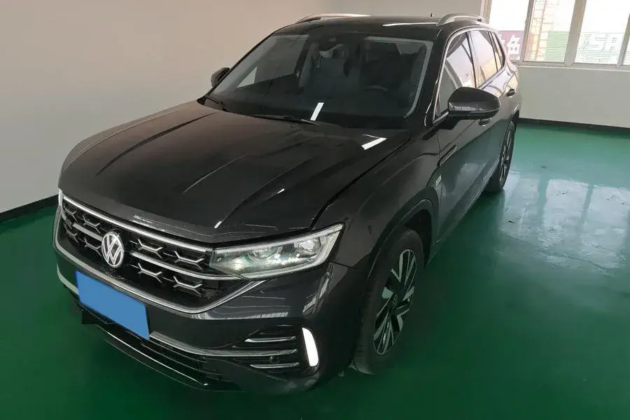 2023 Volkswagen Tayron 2.0T 186HP L4 7DCT