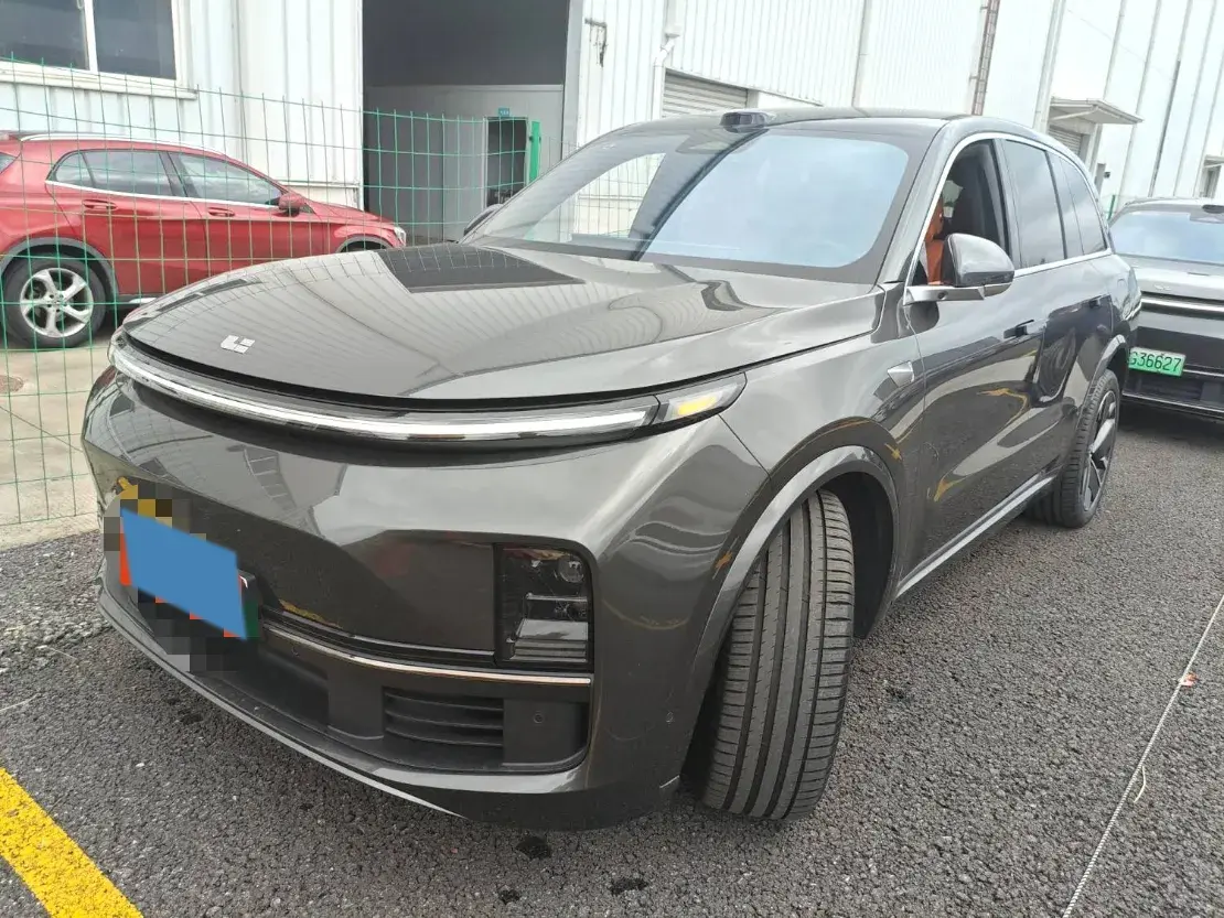 2025 Li L8 Range Extended 154HP REEV