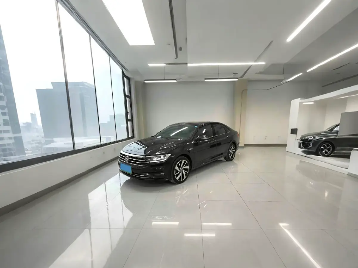 2021 Volkswagen Sagitar 1.4T 150HP L4 7DCT