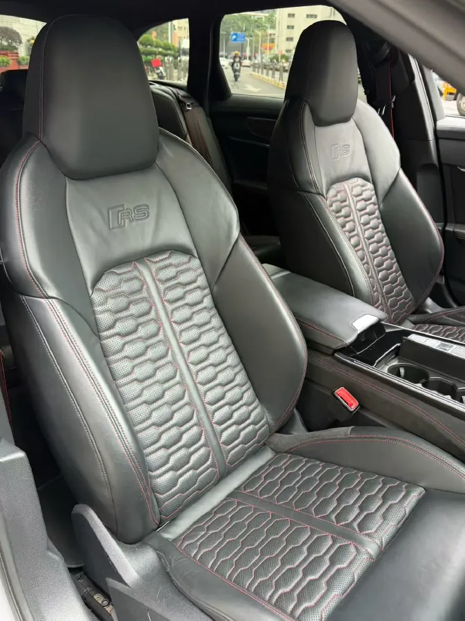 2021 Audi RS 6 4.0T 600HP V8 8AT,autocango,china used car exporter,china ev exporter,chinese used car exporter,chinese used ev exporter