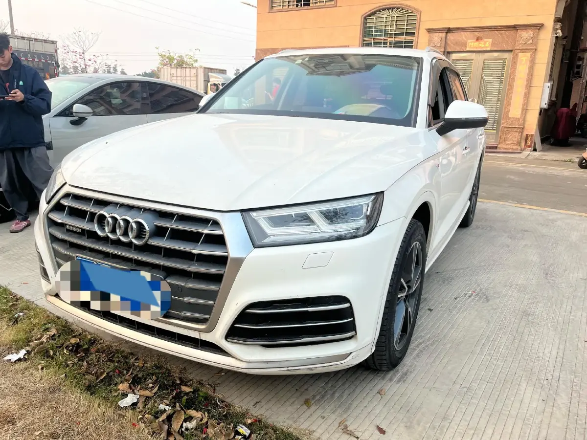 2020 Audi Q5L 2.0T 190HP L4 7DCT