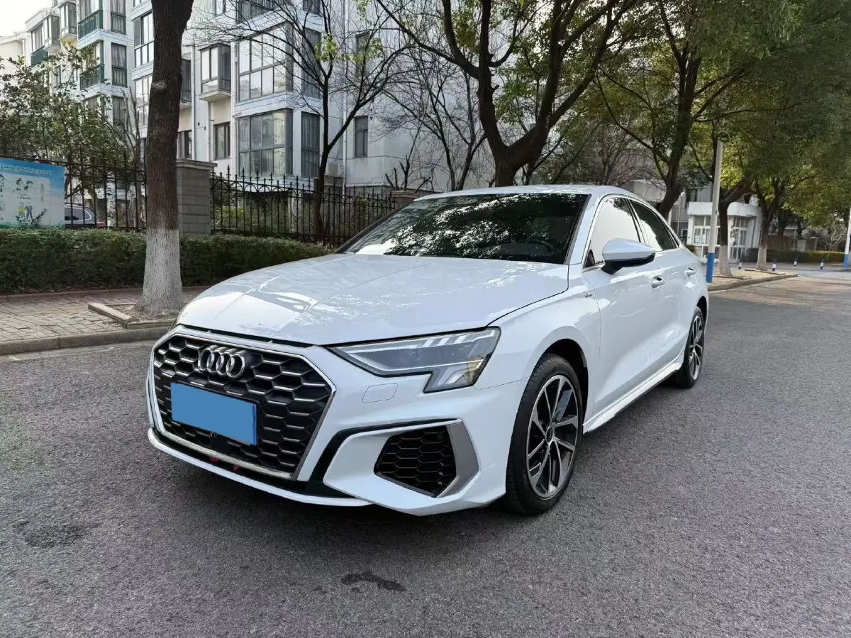 2022 Audi A3 1.4T 150HP L4 7DCT