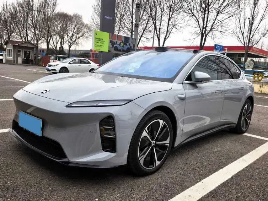 2025 NIO ET5 BEV