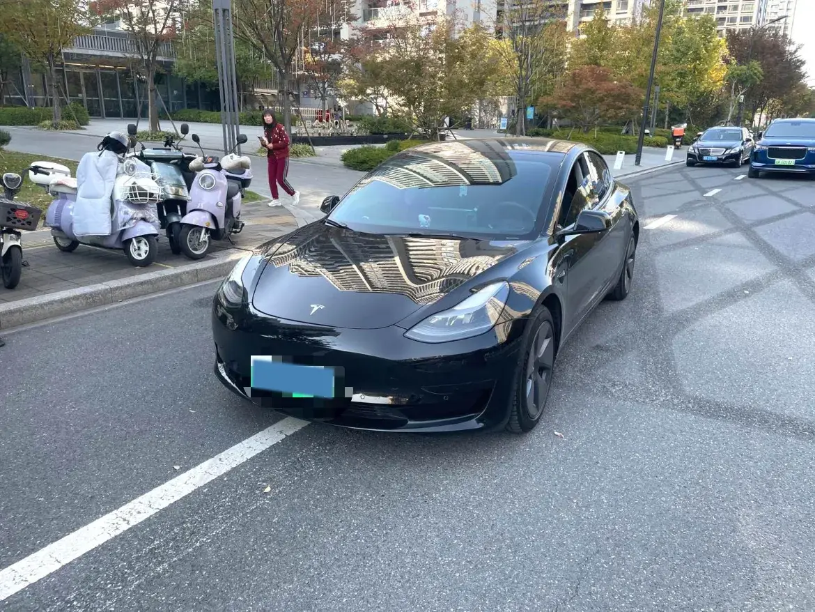 2022 Tesla Model 3 BEV 60KWH