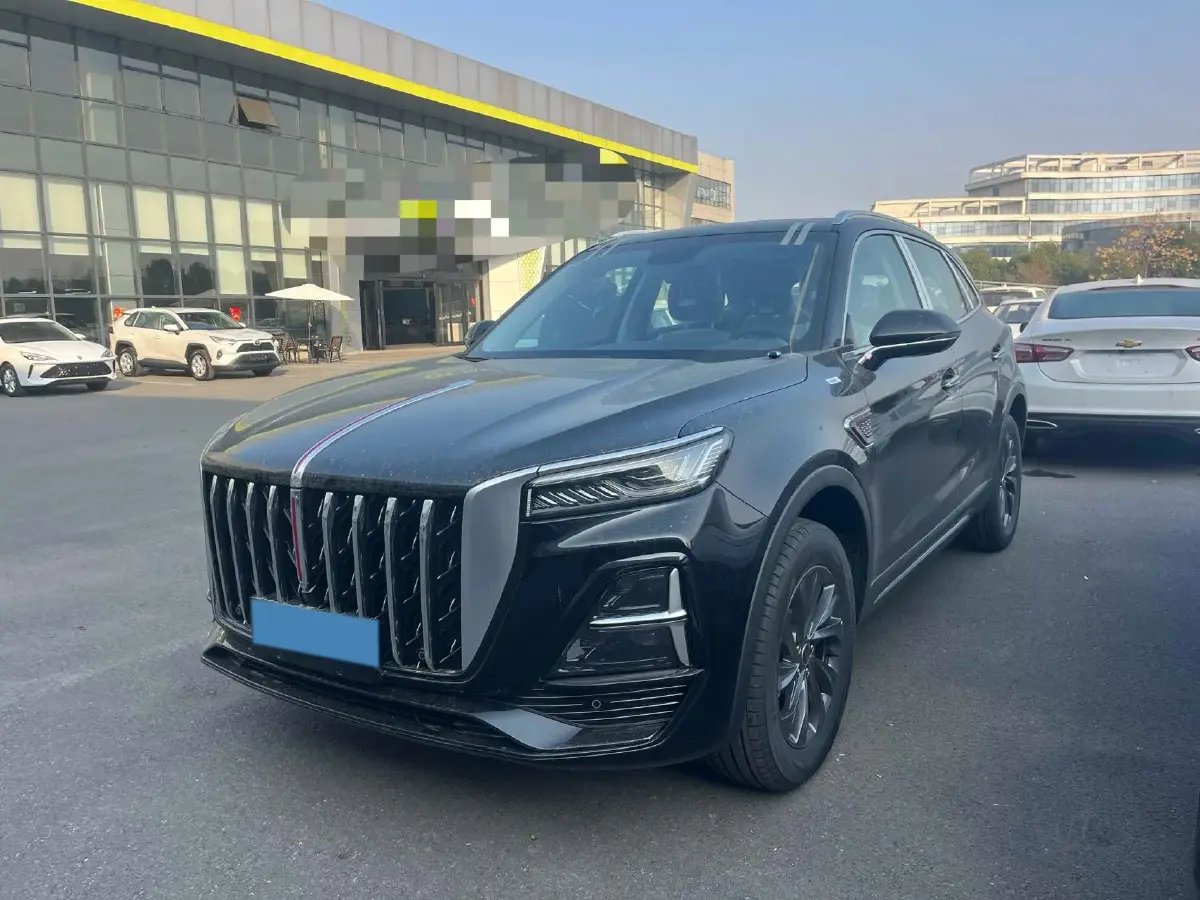 2025 HongQi HS5 2.0T 252HP L4 8AT