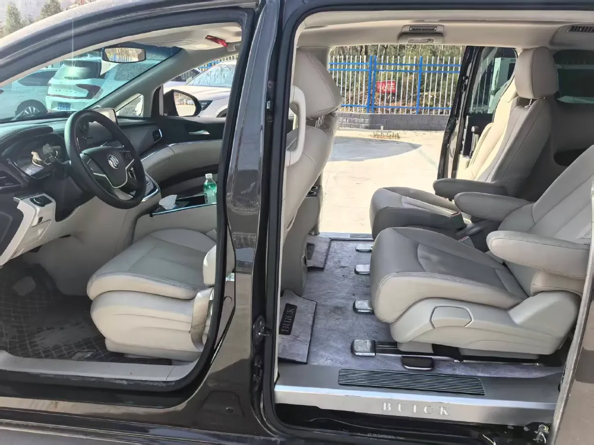 2021 Buick GL8 2.0T 237HP L4 9AT,autocango,china used car exporter,china ev exporter,chinese used car exporter,chinese used ev exporter