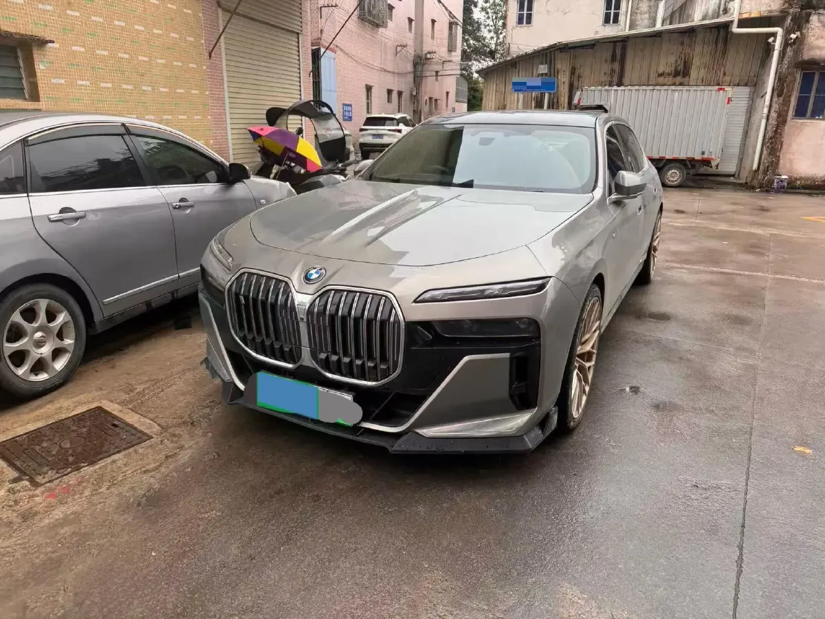 2023 BMW i7 BEV 101.7KWH,autocango,china used car exporter,china ev exporter,chinese used car exporter,chinese used ev exporter