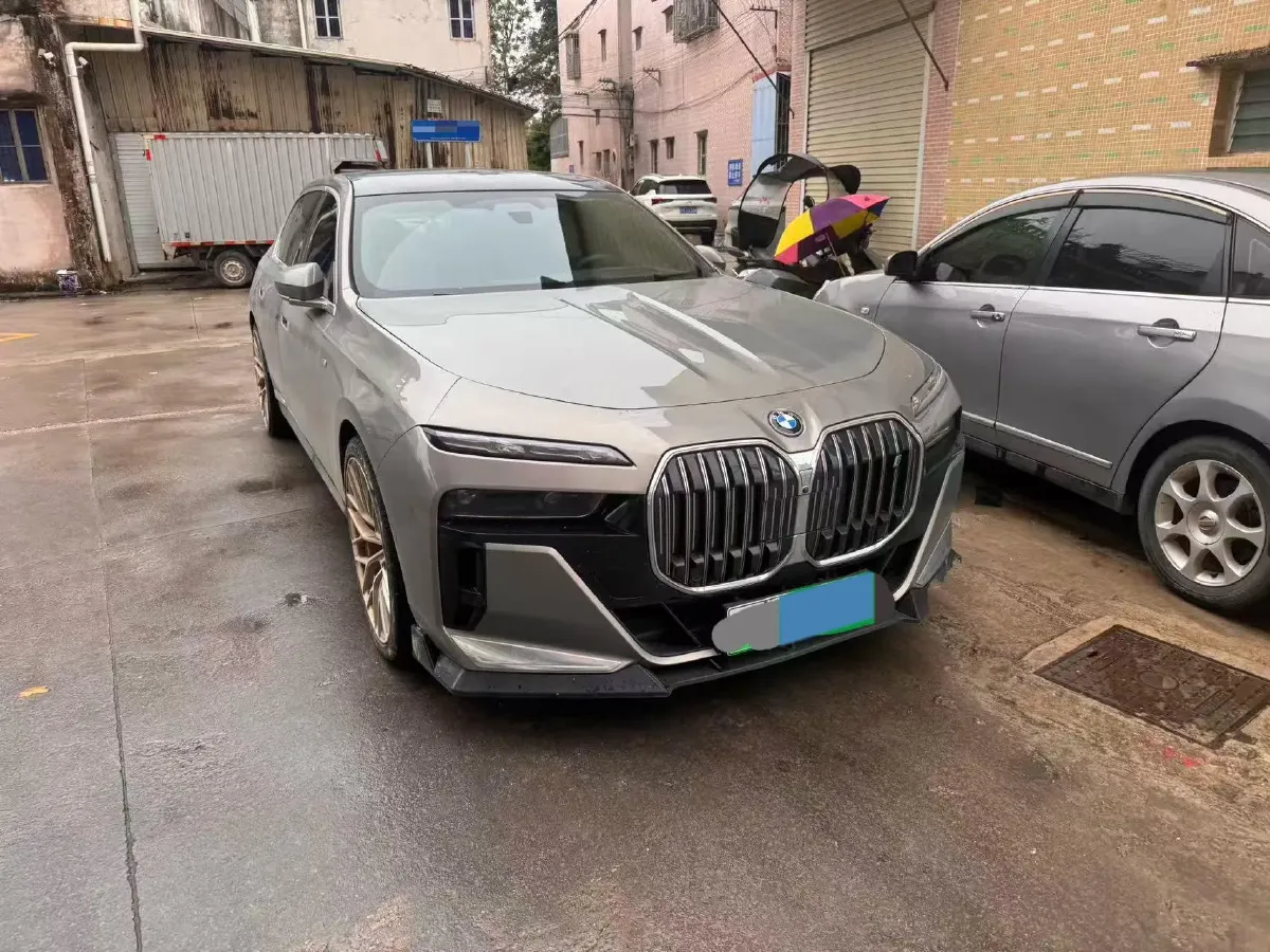 2023 BMW i7 BEV 101.7KWH,autocango,china used car exporter,china ev exporter,chinese used car exporter,chinese used ev exporter