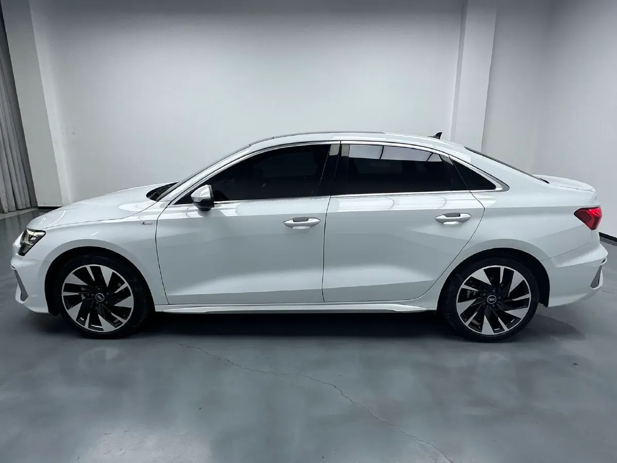 2022 Audi A3 1.4T 150HP L4 7DCT,autocango,china used car exporter,china ev exporter,chinese used car exporter,chinese used ev exporter
