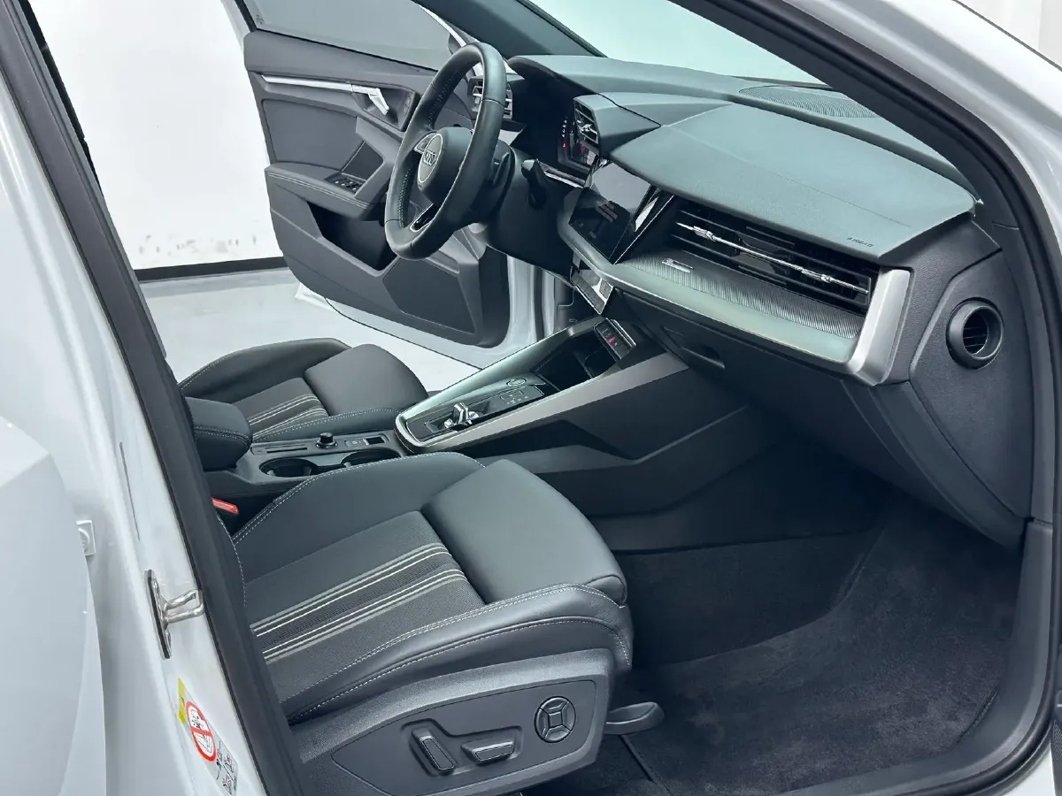 2022 Audi A3 1.4T 150HP L4 7DCT,autocango,china used car exporter,china ev exporter,chinese used car exporter,chinese used ev exporter