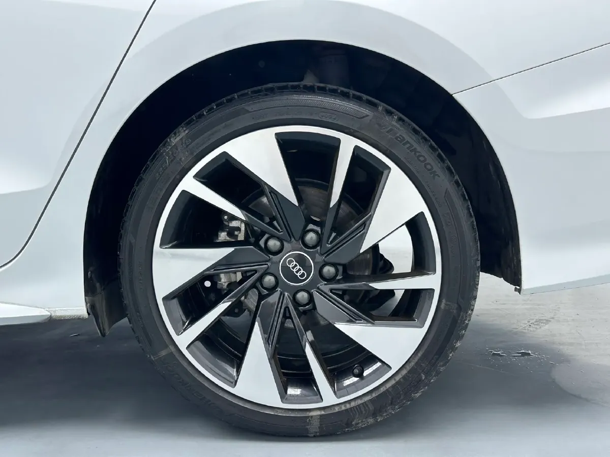 2022 Audi A3 1.4T 150HP L4 7DCT,autocango,china used car exporter,china ev exporter,chinese used car exporter,chinese used ev exporter