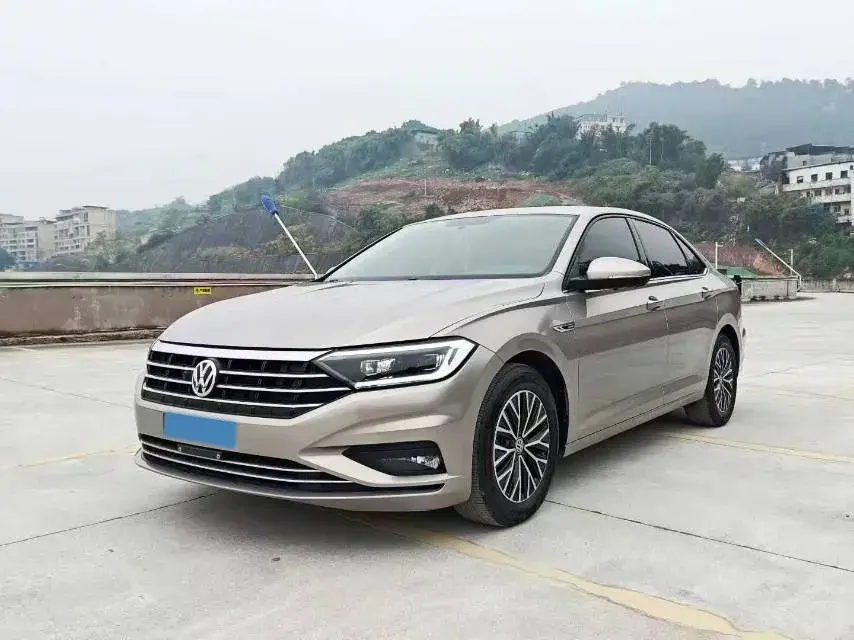2020 Volkswagen Sagitar 1.4T 150HP L4 7DCT