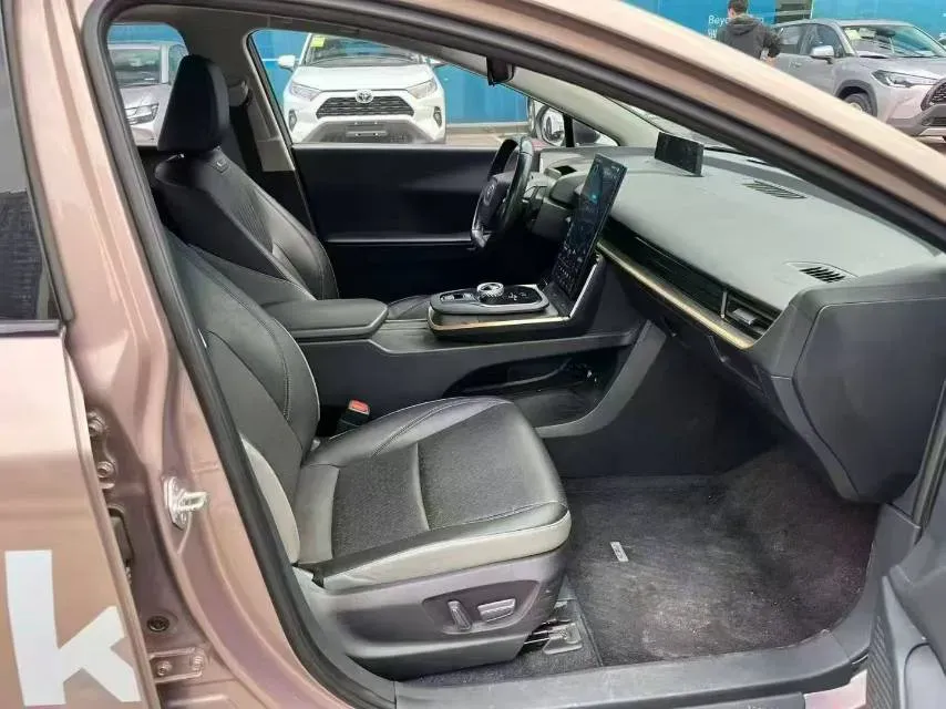 2023 Toyota bZ3 BEV 65.28KWH,autocango,china used car exporter,china ev exporter,chinese used car exporter,chinese used ev exporter