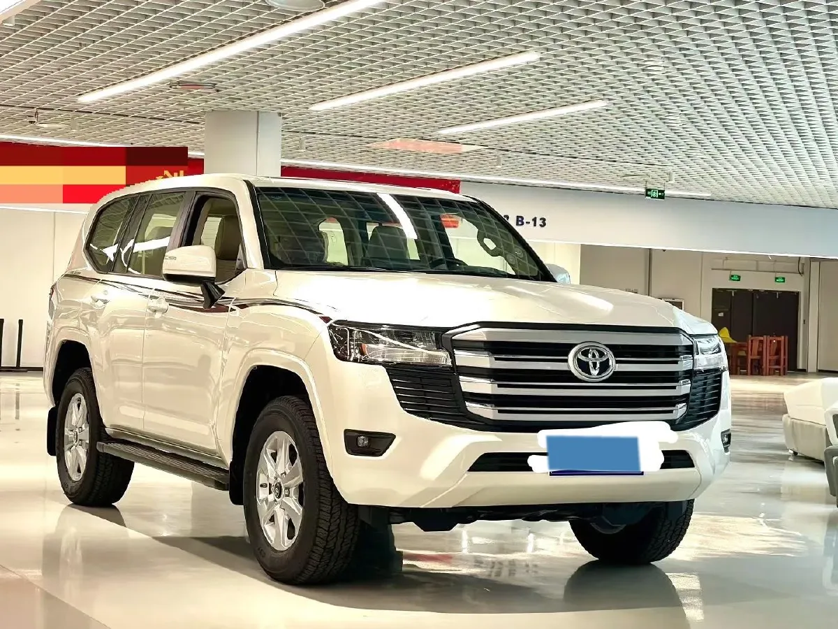 2022 Toyota Land Cruiser 3.4T 415HP V6 10AT,autocango,china used car exporter,china ev exporter,chinese used car exporter,chinese used ev exporter