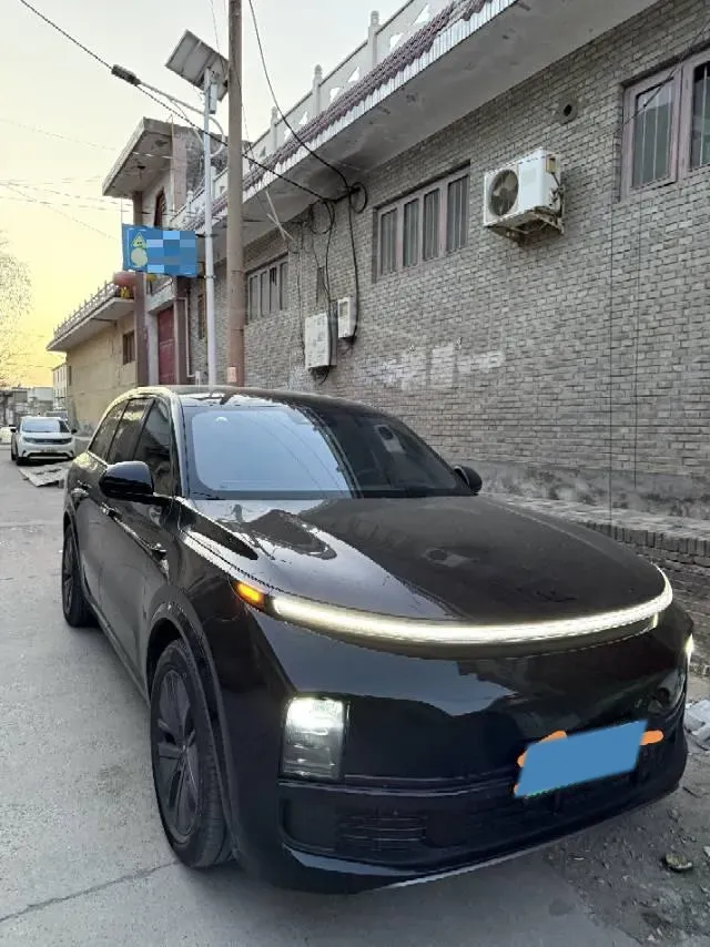 2024 Volvo S60 2.0T 197HP L4 7DCT,autocango,china used car exporter,china ev exporter,chinese used car exporter,chinese used ev exporter