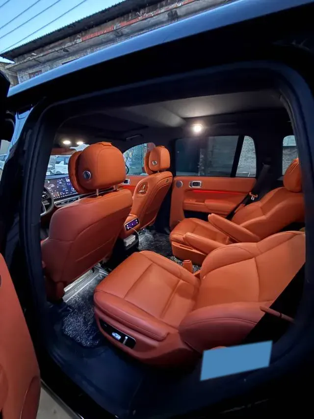 2024 Volvo S60 2.0T 197HP L4 7DCT,autocango,china used car exporter,china ev exporter,chinese used car exporter,chinese used ev exporter