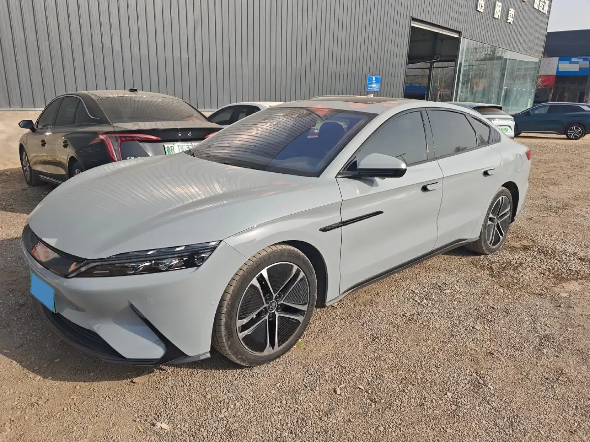2020 Lincoln MKZ 2.0T 196HP L4 6AT
