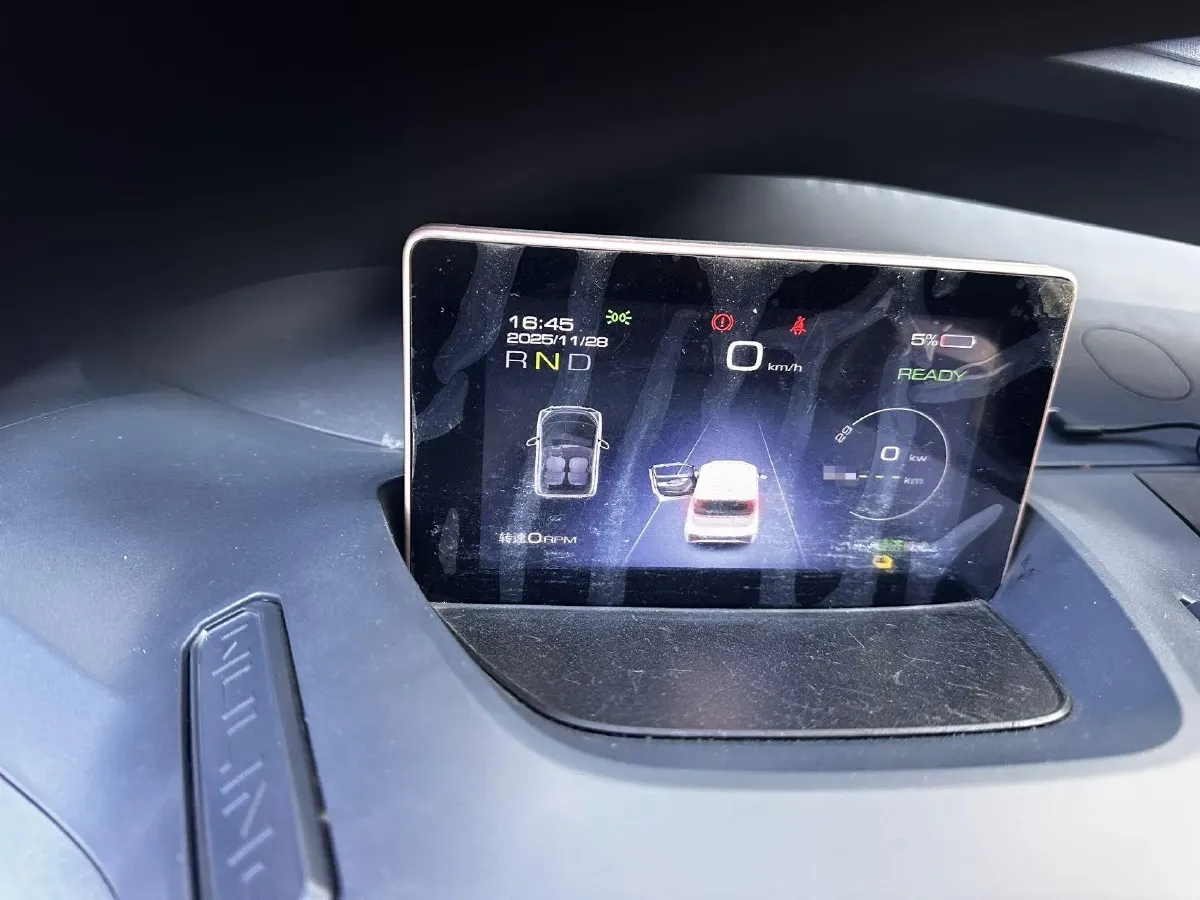 2022 WuLing Nano EV BEV 28KWH,autocango,china used car exporter,china ev exporter,chinese used car exporter,chinese used ev exporter