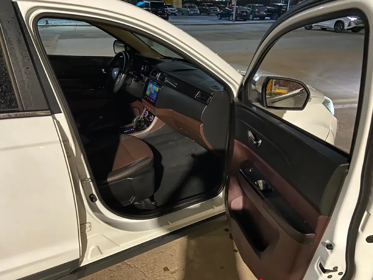 2017 Bestune B30 1.6L 109HP L4 6AT,autocango,china used car exporter,china ev exporter,chinese used car exporter,chinese used ev exporter