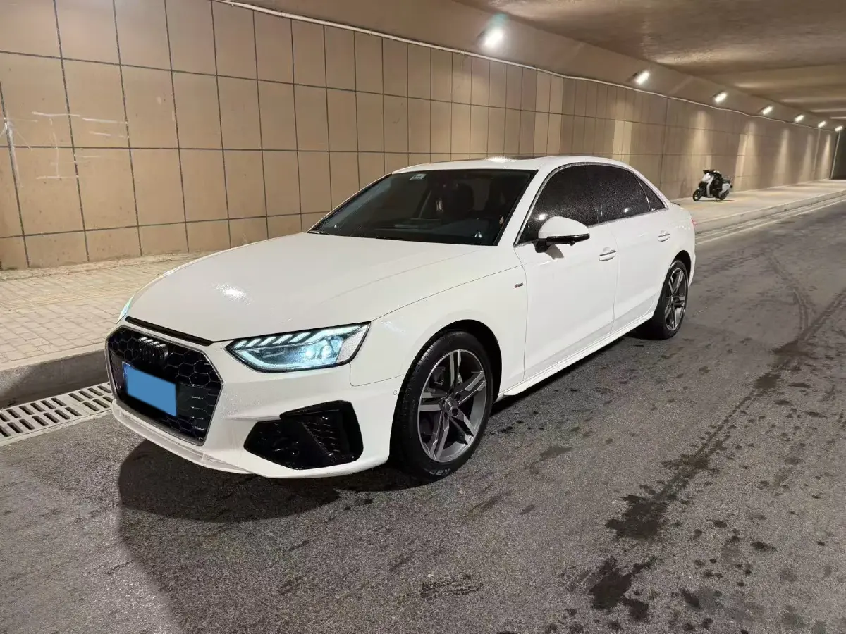 2020 Audi A4L 2.0T 190HP L4 7DCT