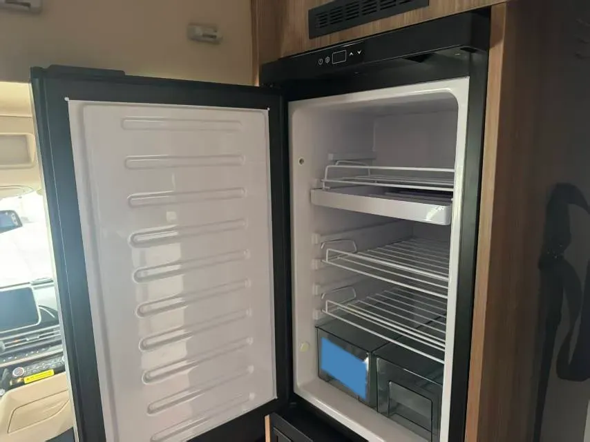 2022 MAXUS V100 RV 2.0T 150HP L4 6AT,autocango,china used car exporter,china ev exporter,chinese used car exporter,chinese used ev exporter