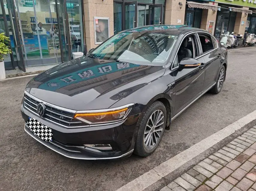 2020 Volkswagen Magotan 2.0T 220HP L4 7DCT