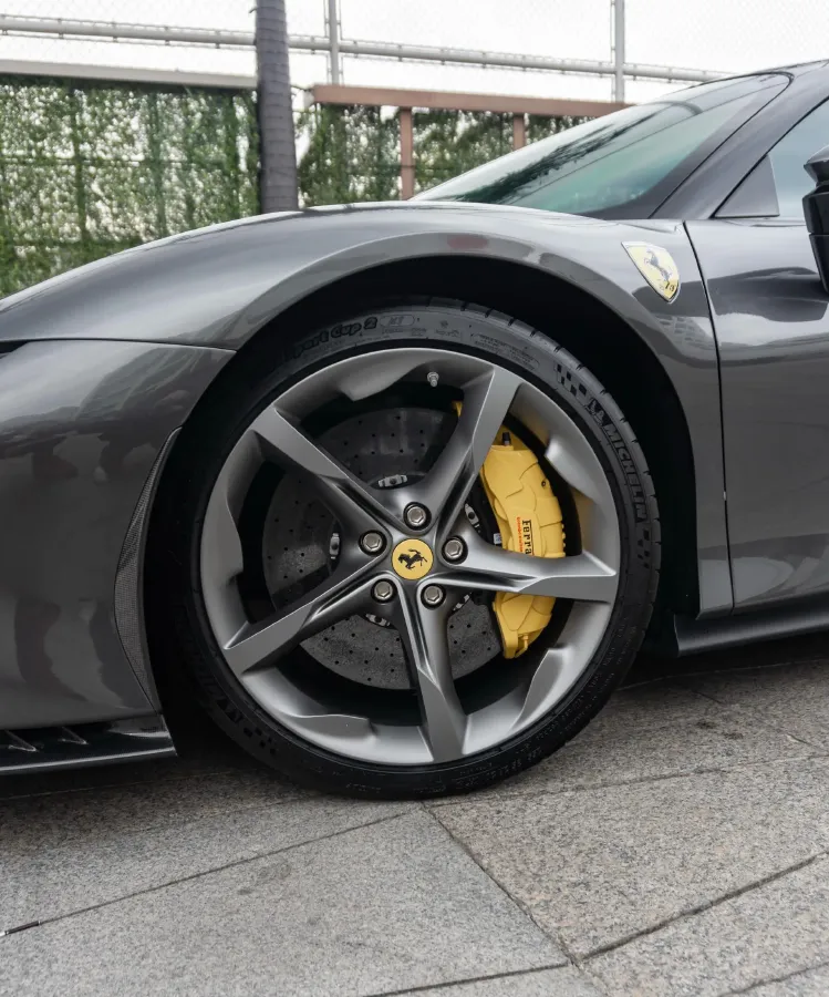 2020 Ferrari SF90 3.9T 781HP V8 8DCT PHEV 7.9KWH,autocango,china used car exporter,china ev exporter,chinese used car exporter,chinese used ev exporter