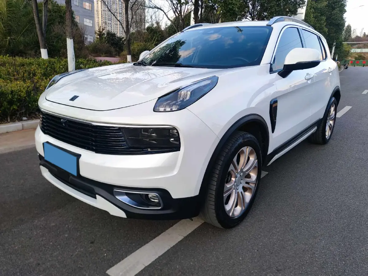 2019 Beijing BJ40 2.0T 218HP L4 6AT