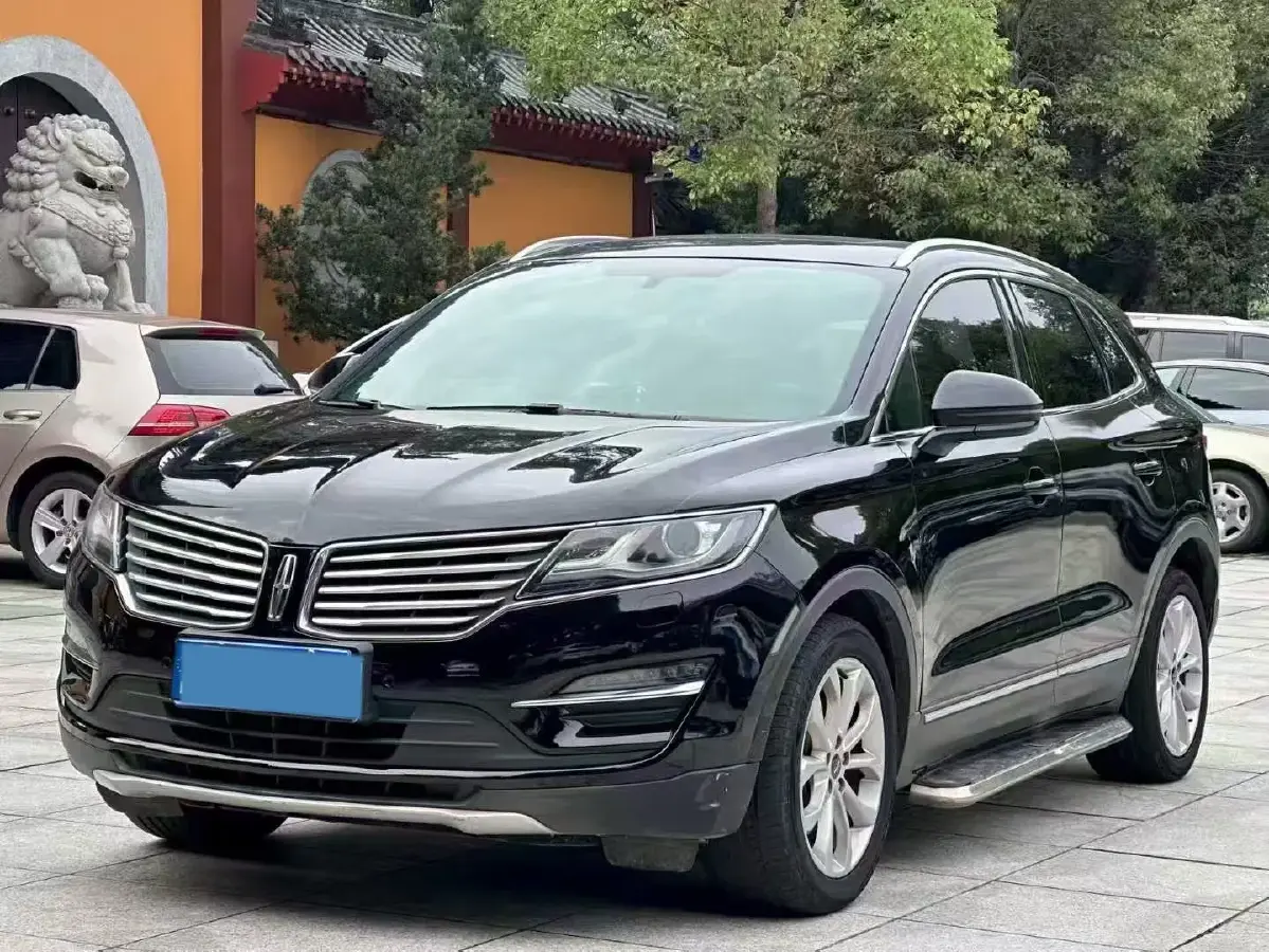 2017 Lincoln MKC 2.0T 203HP L4 6AT