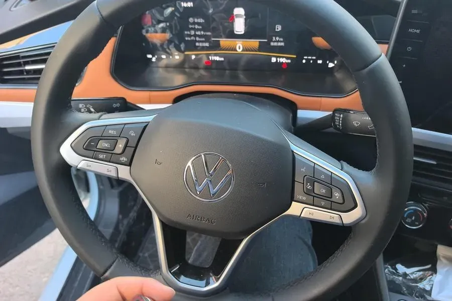 2026 Volkswagen Bora 1.2T 116HP L4 7DCT,autocango,china used car exporter,china ev exporter,chinese used car exporter,chinese used ev exporter