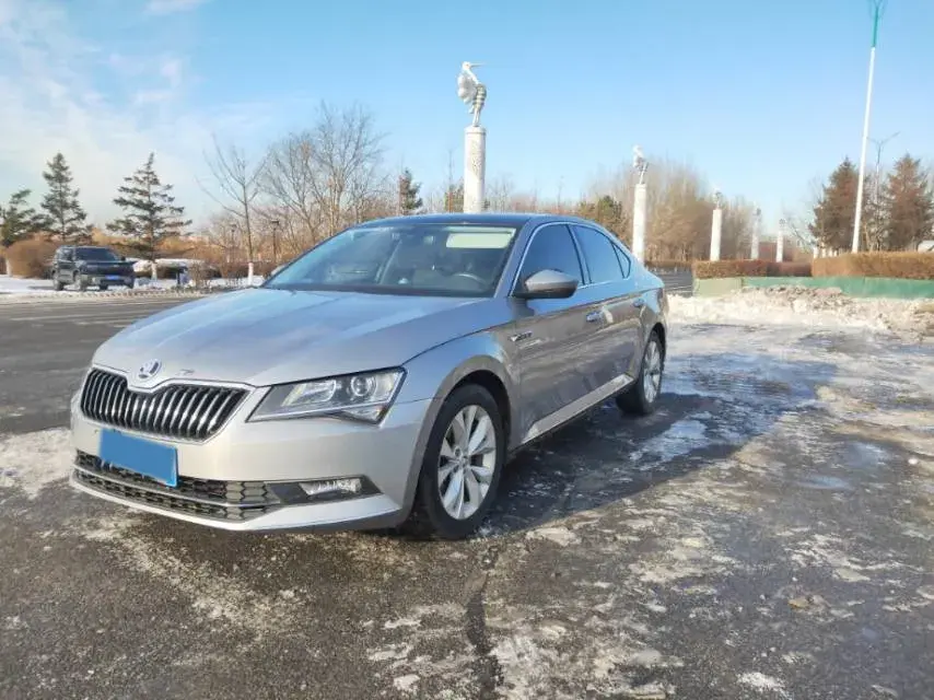 2018 Skoda Superb 1.8T 180HP L4 7DCT