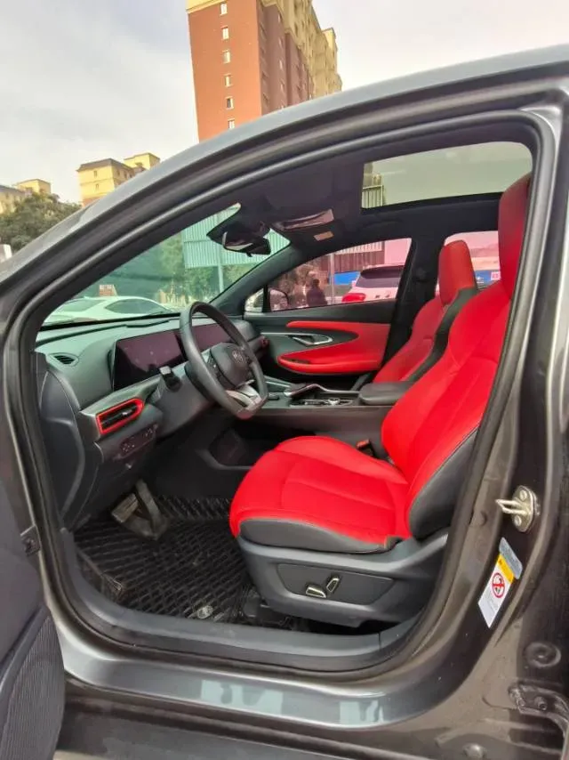 2020 ChangAn UNI-T 1.5T 180HP L4 7DCT,autocango,china used car exporter,china ev exporter,chinese used car exporter,chinese used ev exporter