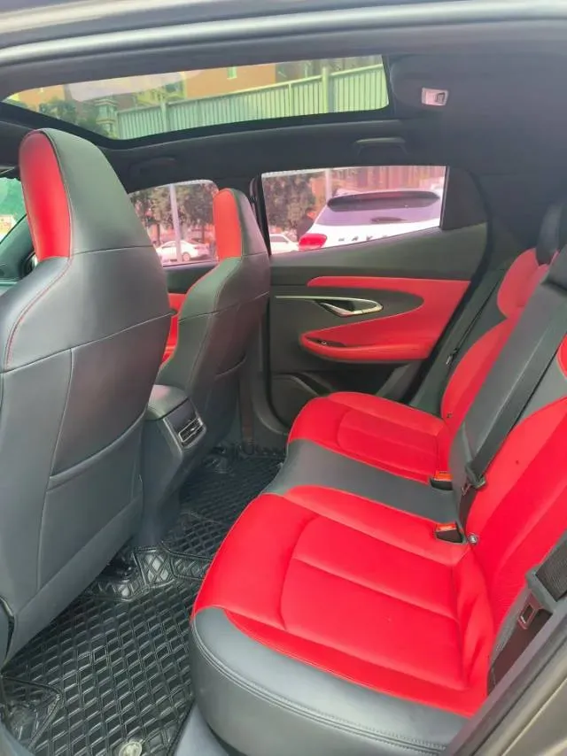 2020 ChangAn UNI-T 1.5T 180HP L4 7DCT,autocango,china used car exporter,china ev exporter,chinese used car exporter,chinese used ev exporter