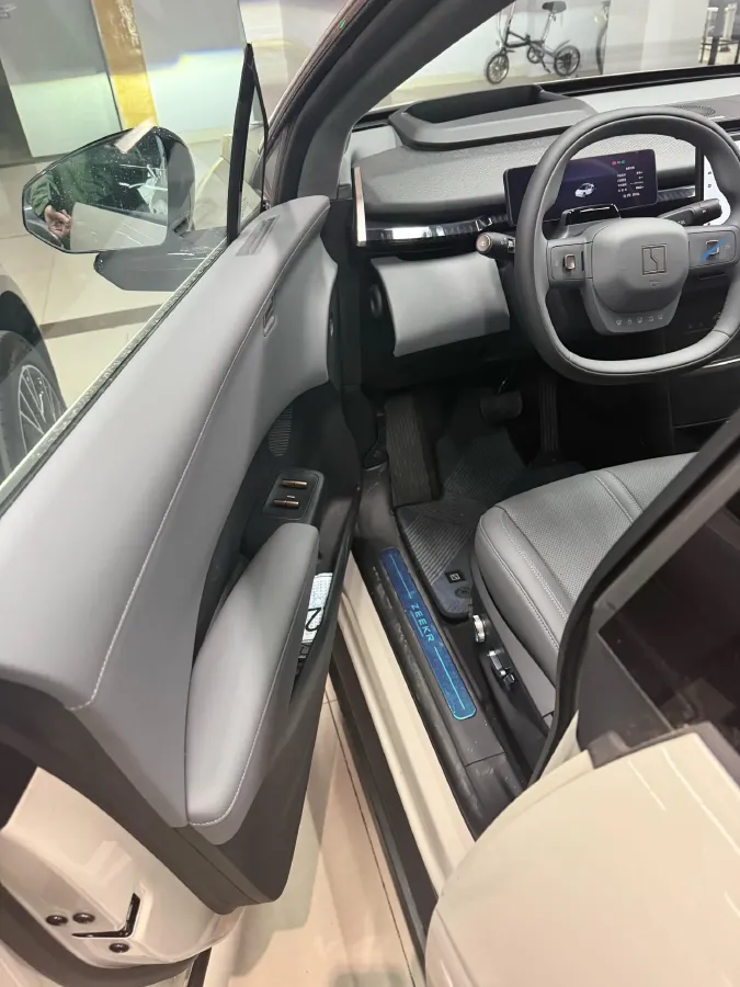 2024 Zeekr X BEV 66KWH,autocango,china used car exporter,china ev exporter,chinese used car exporter,chinese used ev exporter