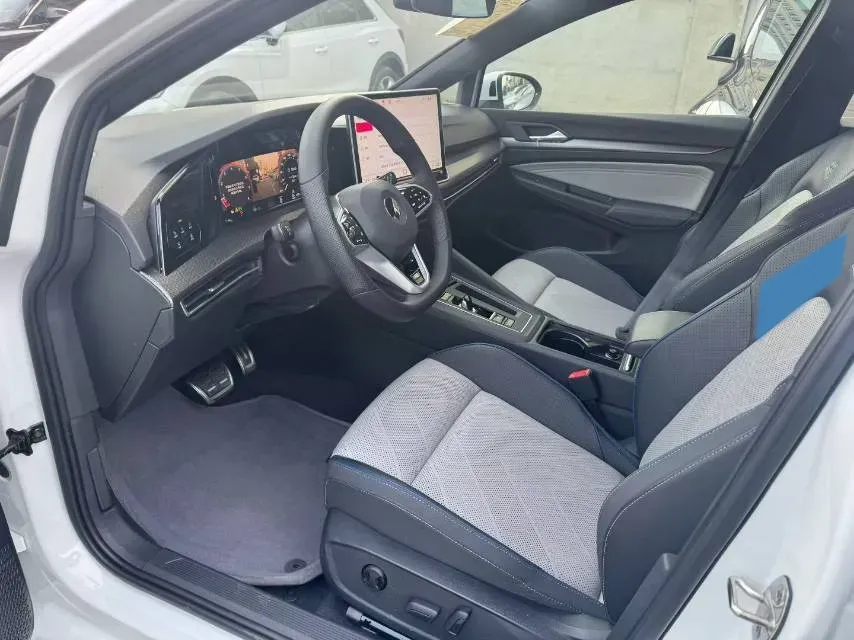 2025 Volkswagen Golf 1.5T 160HP L4 7DCT,autocango,china used car exporter,china ev exporter,chinese used car exporter,chinese used ev exporter