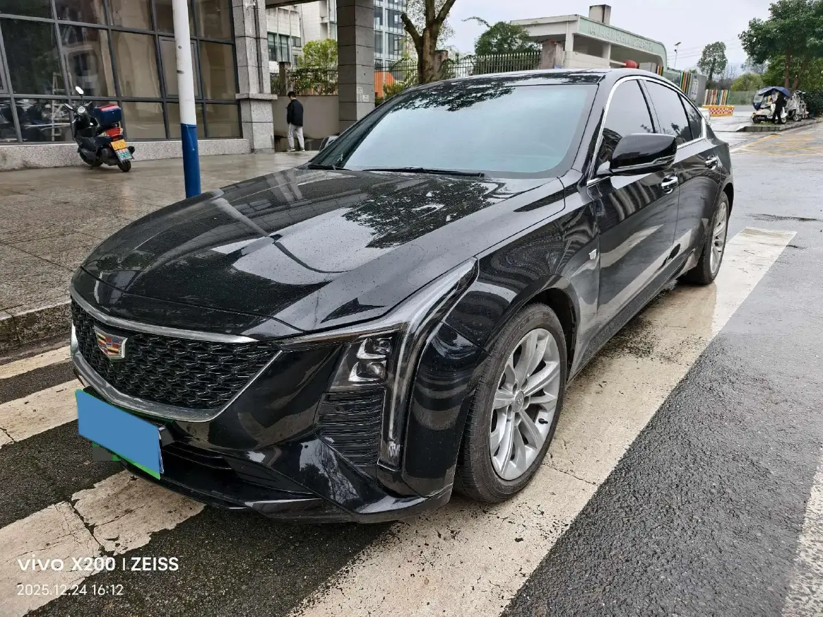 2024 Cadillac CT5 2.0T 237HP L4 10AT