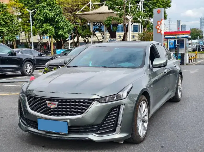 2023 Cadillac CT5 2.0T 237HP L4 10AT