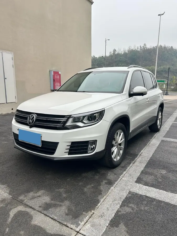 2016 Volkswagen Touran 1.4T 150HP L4 7DCT