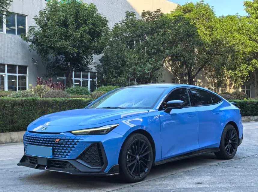 2022 ChangAn UNI-V 2.0T 233HP L4 8AT