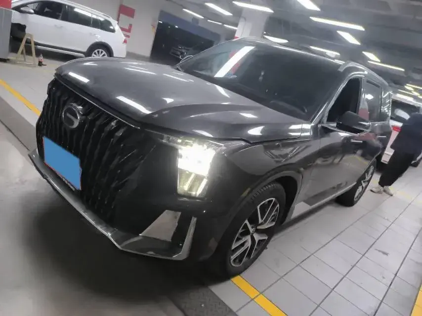 2022 GAC Trumpchi GS8 2.0T 190HP L4 E-CVT Hybrid