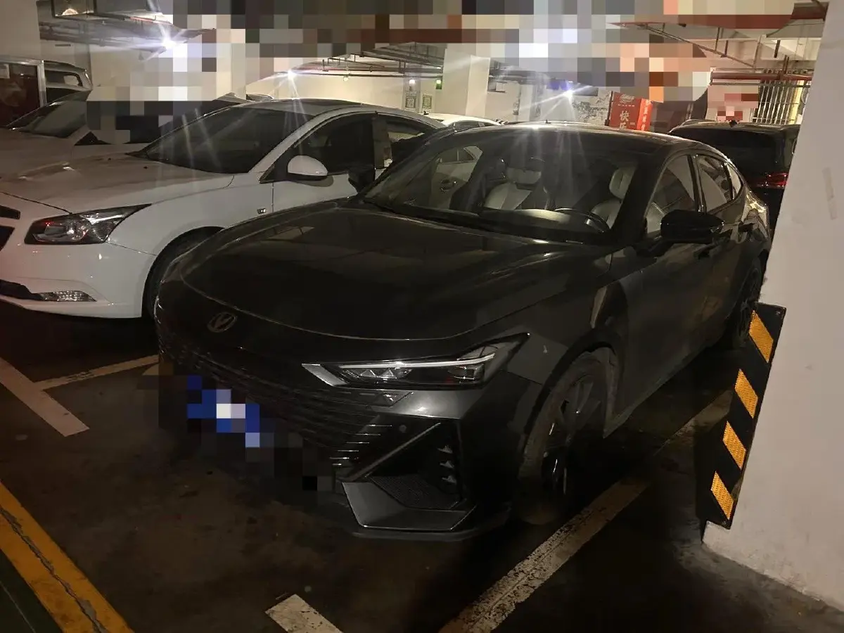 2022 ChangAn UNI-V 1.5T 188HP L4 7DCT